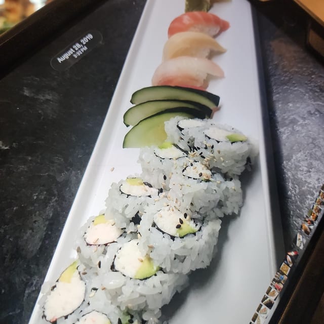 Nigiri Combo.